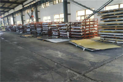 黔西南100×100×4不銹鋼方管價(jià)格及其在凈水設(shè)備中的應(yīng)用